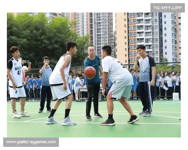 宝宁混组女将程艺涵挑战身高差战术解析 160cm对抗180cm的篮球智慧 宝宁混组女将程艺涵挑战身高差战术解析 160cm对抗180cm的篮球智慧