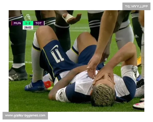 英超赛场无人机入侵事件，比赛暂停10分钟